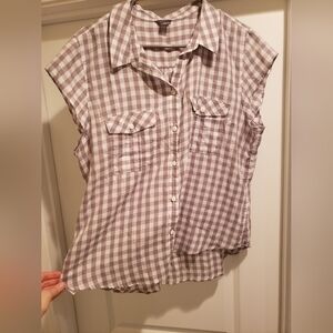 Eddie Bauer Women's Size Medium Plaid Cap Sleeves Button Shirt